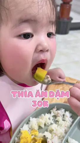 Con mới ăn dặm thì mom chọn size nhỏ thôi nha. #thiaandam #thiainox #andam 