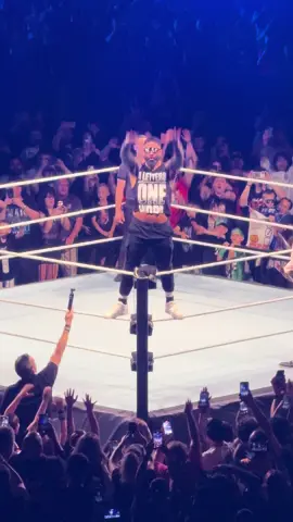 One more time for yeeting In Road to clash in Paris Manchester!! #yeet #clashinparis #WWE #wwemanchester #jeyuso 