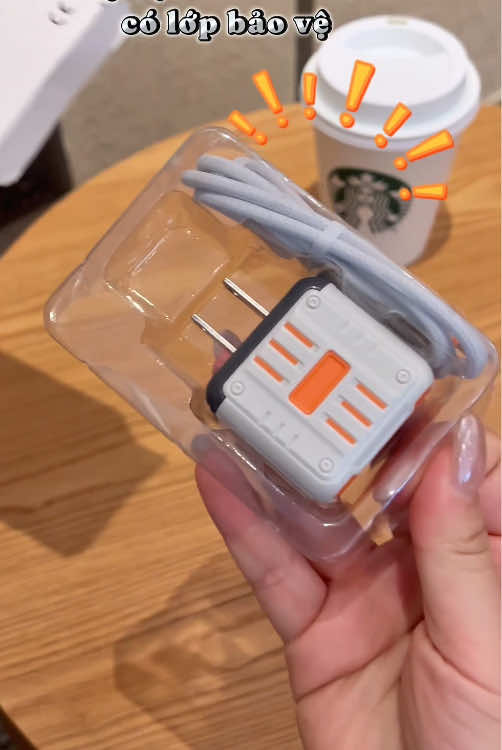 Cắm đẹp trai như vậy, thực sự vẫn sử dụng chất liệu GaN, giá rẻ như vậy! Tôi mua điện thoại di động mới của tôi phải được trang bị với bộ sạc tốt nhất!!#tiktok #charger #GaN #gancharger 