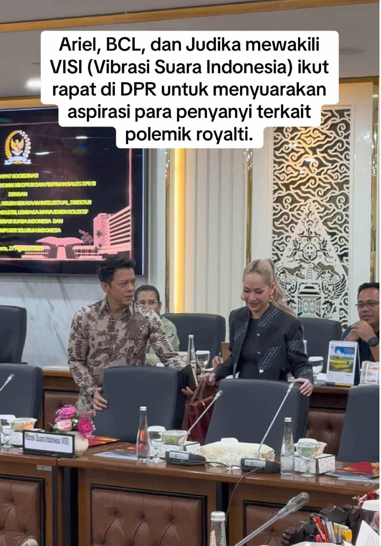 Ariel, BCL, dan Judika mewakili VISI di DPR, menyuarakan aspirasi soal royalti. #BukanPakDewan 