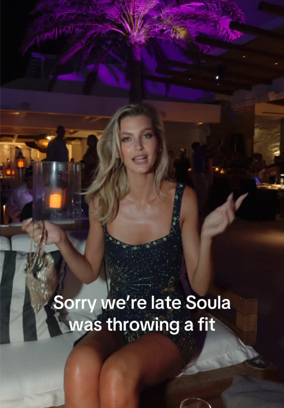 Technically the queen is never late though 🤭 @SOULA @Cavo Tagoo Mykonos #fit #greektiktok #OOTD #mykonos #fyp 