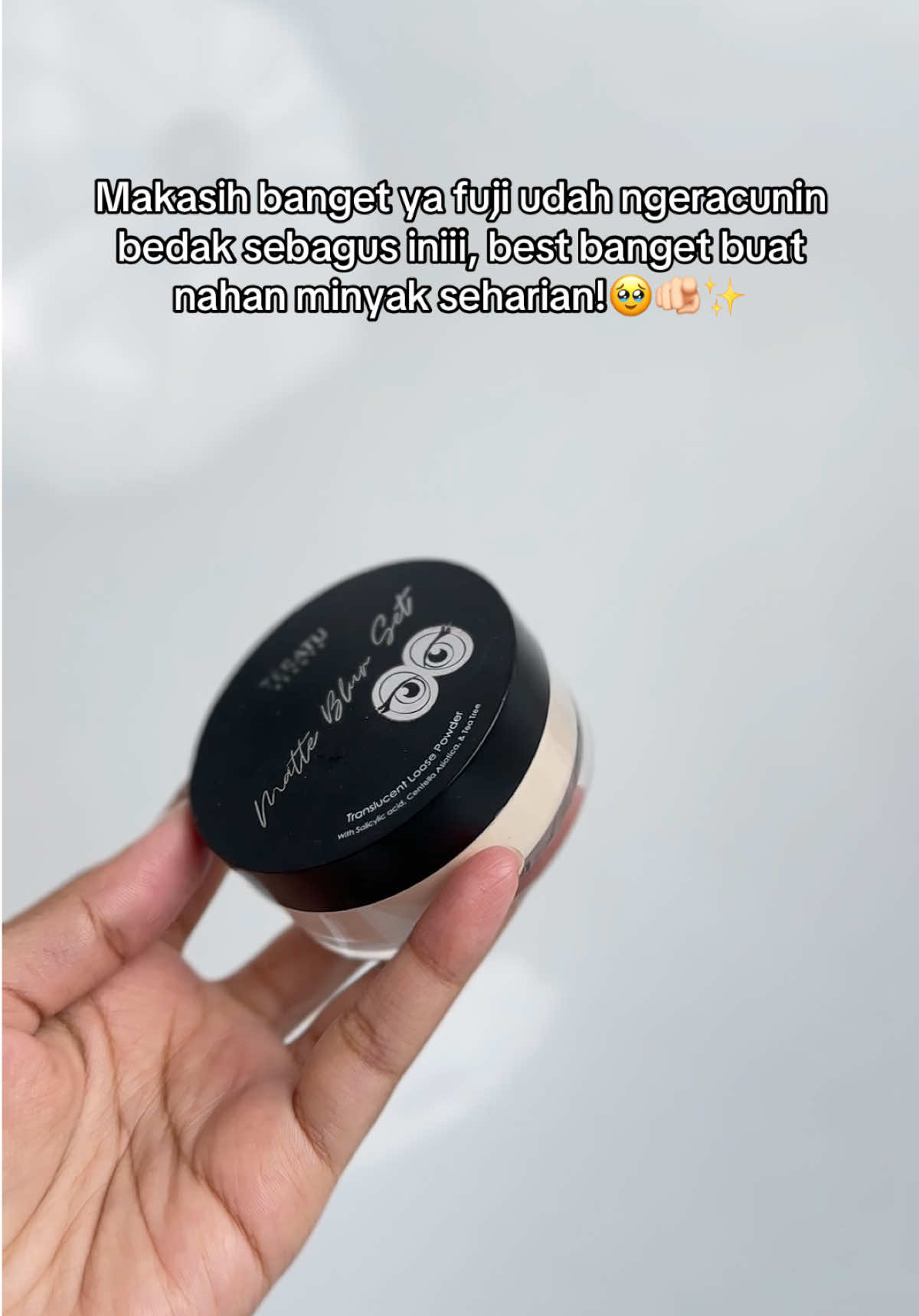 Wajib banget sih cobain loose powder satu ini!!🥹🫵🏻✨ #teratubeauty #makeup #makeuptiktok #bestmakeup #makeupviral #bestmakeup  #fyp #foryou #foryoupage #fypage #fypシ゚ #fypdonggggggg 