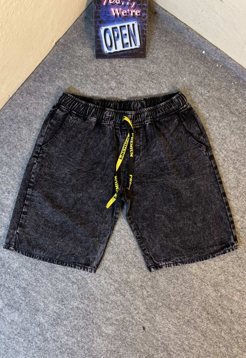 Boleh banget nih untuk yg pake celana itu” aja🤭🫵#celanapendekpria #shortpants #boardshort #celanamurah#foryou  