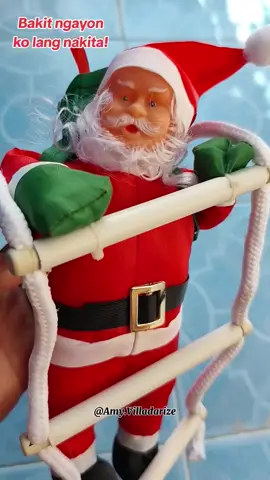 bakit ngayon lang kita nakita! 😭 #christmasdicorations #santaclausdoll #decoration  #climbingropeladder #AmyVilladarize 