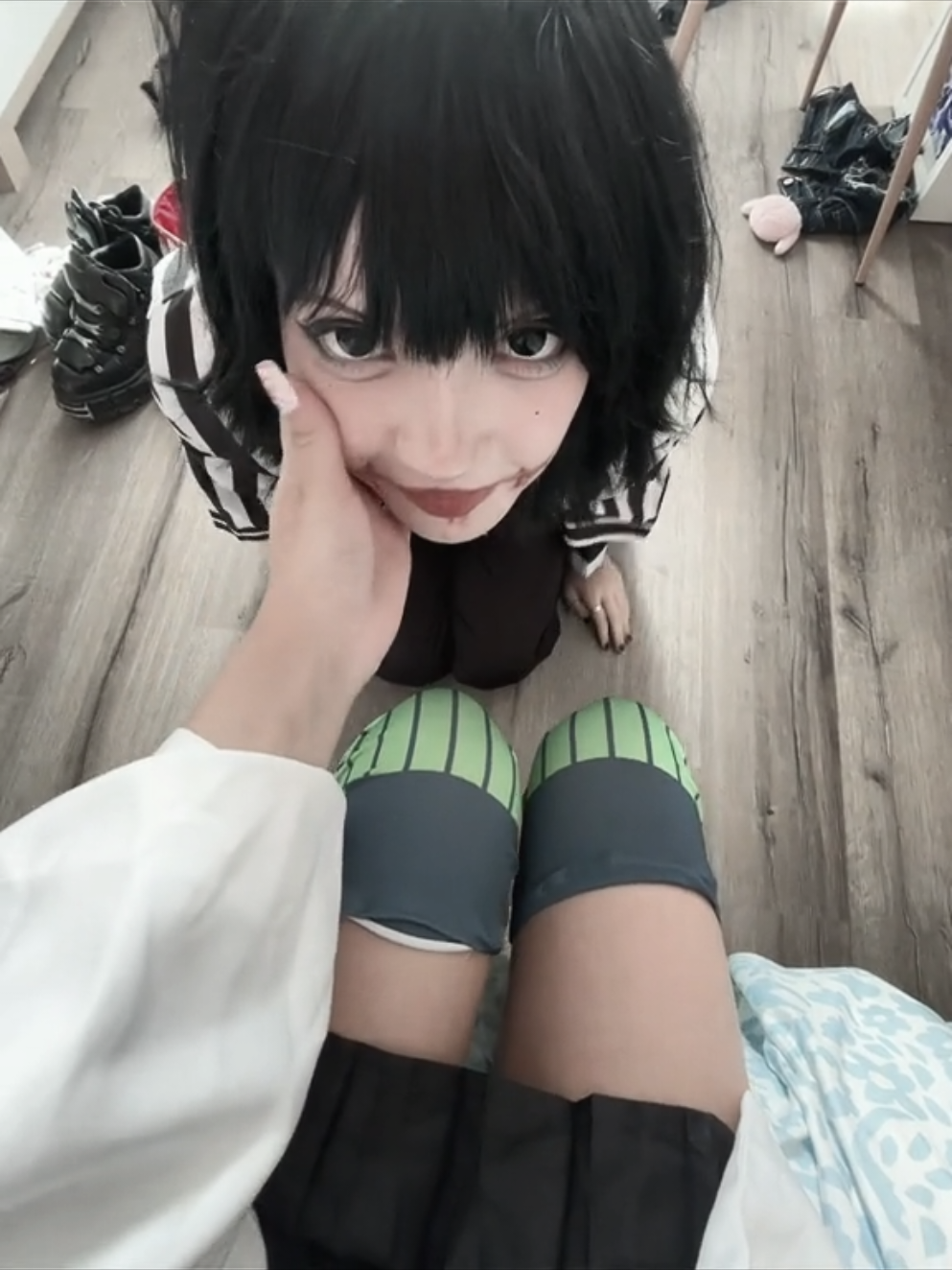 We are 18+ gang and this is supposed to be funny not s3xu4l so yeah here you go ^0^ I love her so much IEIEIIEE the prettiest girl ever in the whole universe. I'll find her in every universe I promise gang 🥰 // #ilovemygf #wlw #demonslayer #obamitsu #cosplay 