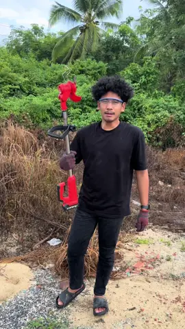 เครื่องตัดหญ้าไฟฟ้า