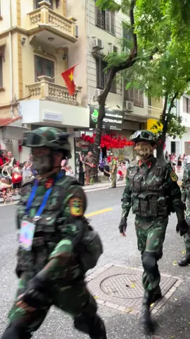 QUÁ LỰC.. 1S 6 ĐIỂM CHẠMMMM