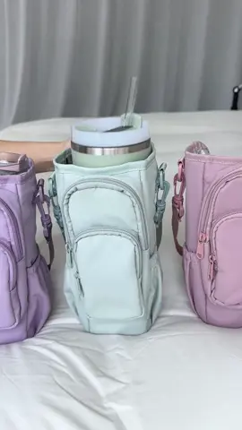 All in one bag!!!#waterbottlebag #waterbottle #purse #bag #crossbodybag #fashion #tiktokshoplabordaysale 