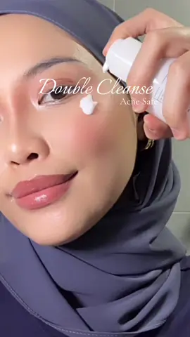 belum jumpa double cleanse yang acne safe? this is your time to try this  milk cleanser 😍