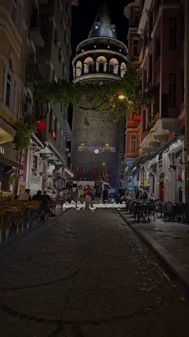 #CapCut عيشتني بوهم ☝️ #قوالب_كاب_كات #storyeat #اكسبلور #ستوريات 