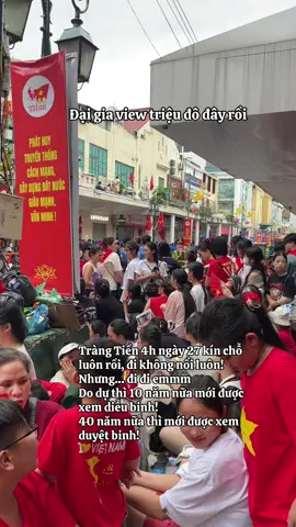 Tràng Tiền 4h ngày 27 kín chỗ  luôn rồi, đi không nổi luôn! Nhưng… đi đi emmm Do dự thì 10 năm nữa mới được  xem diễu binh! 40 năm nữa thì mới được xem  duyệt binh! #A80 #QuocKhanhVietNam #concertQuocGia #duyetbinh #dieubinh 