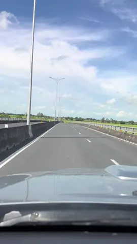 Đường cao tốc Lộ Tẻ-Rạch Sỏi(Đường Hồ Chí Minh)