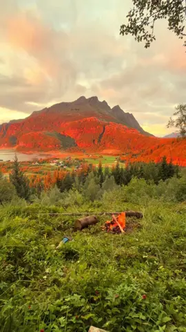 Far to the west… #vinland #view #viral #nature #Hiking 