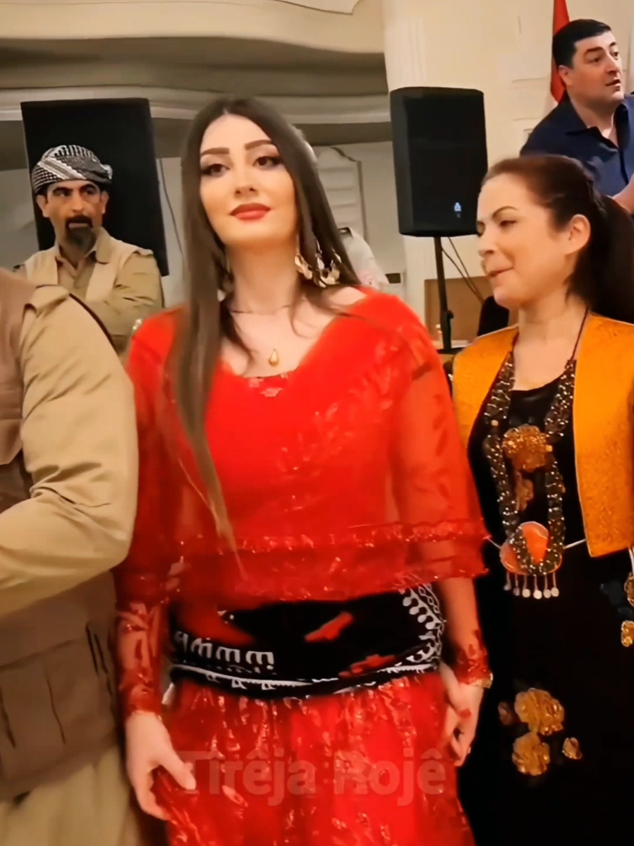 ارام شيدا - ئارام شەیدا ـ Aram Shaida - kche Jwan - كچى چوان - هەڵپەرکێ ـ هەلبەرکی ـ دیلان - گوڤەند - سەما - شاهى - ئاهنگ - چەژن ـ نەۆروز ـ گورانى كوردى - دبكة كردية - حفلات كردية - رقص كردي - اغاني كردية - عيد النوروز - اعراس كردية - Kurdish Dance - Kurdish concerts - Kurdish songs - Newroz 