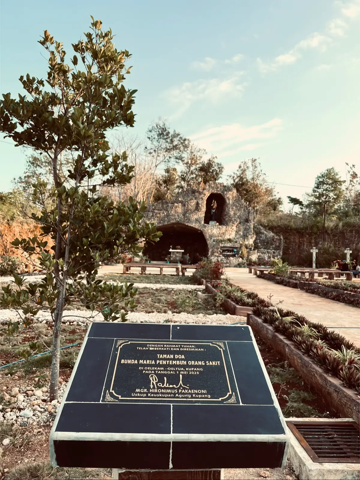 Untuk semua yang terjadi, Terima Kasih Ema Bunda 🥹✨ Keka Lindo Selalu Ema 🤍 #katolik #omkindonesia #bundamariadoakanlahkami #fyy 