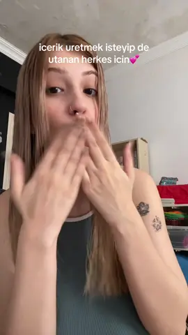 kotu yorumlar yapip sizi dusurmeye calisan insanlari takmayin herkes kalbinin ekmegini yer💗 #tiktok #içeriküreticisi 