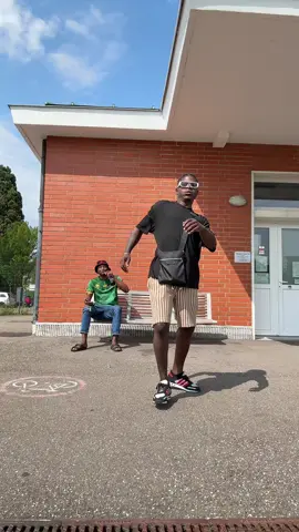 @MT LA MAIN ✍️👻FANTÔME 🎭 @Team Mbolé Darmstadt @🇪🇺chinois Panda 🐼 🇨🇲🇲🇫 