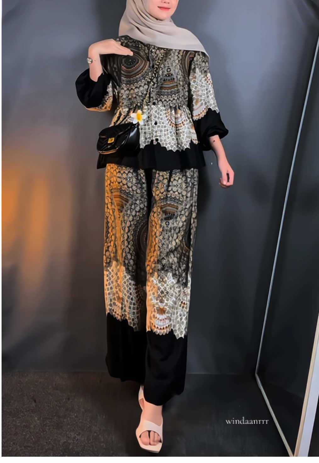 keranjang klik disini @windanr #setelanwanita #setelandaily #setmotif #setelanrayon #setelanadem 