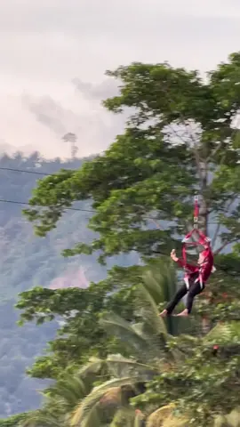 seruuu bangettt🤩🤪🤙🏻 #trengggalekhits #trenggalek24jam #pantaimutiaratrenggalek #flyingfox #outboundtrenggalek 