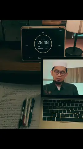 19.57 | berbuat baiklah kepada kedua orang tua💫 #ustadzadihidayat #dakwah #islam #fyp 