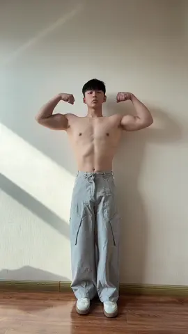 ootd | outfit cargo pants abu ada di keranjang kuning #OOTD #outfit #cargopants 