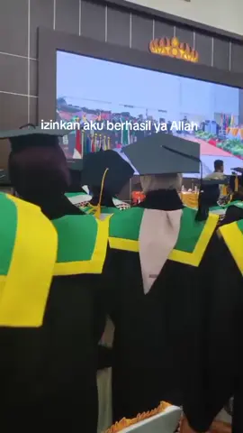 #fyp #fypシ゚ #fyp #4u #beranda #wisuda #graduationday 