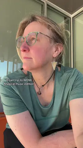 Every vacation should have a magical music montage. Moments easily missed captured. 💚 #roadtrip #waltdisneyworld #solotravel #carribeanbeachresort 