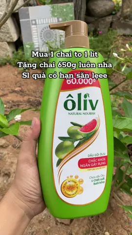 Mua 1 tặng 1 chai to 650g luôn nha săn lẹeee Giá và quà có thể thay đổi khi hết chương trình khuyến mãi #daugoioliv #dauxaoliv #oliv 