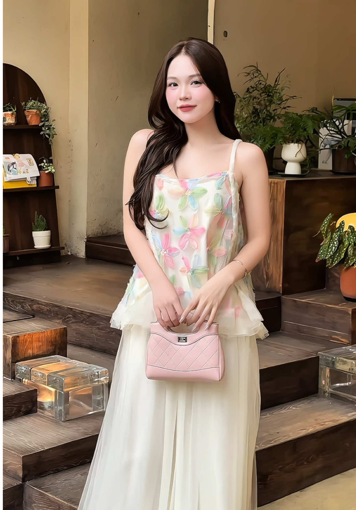 “Nỗi nhớ tràn về quanh đây ..”#phoidoxinh #outfit #beachvibes #fyp #chualanh #summervibes #xuhuong #trending #viral #ditiec #setxinh #domuahe 