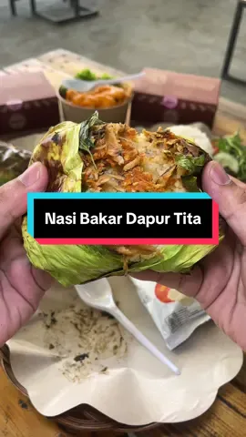 Nasi Bakar emang boleh se-Enak ini? 😱 #capcut #fyp #xy #viral #makanan #nasibakar #nasibakarviral #nasibakarayam #nasibakarcumi #nasibakarcakalang #kuliner #sampang #sampangmadura #sampanghebatbermartabat @DAPUR TITA 