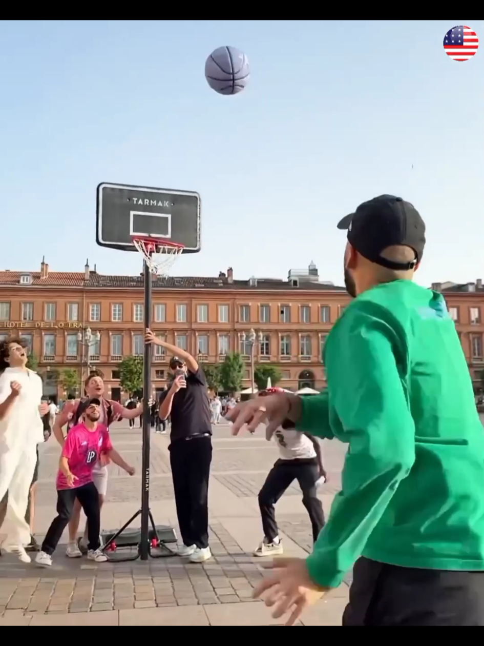 Moments challenges basketball 😂 #NBA #basketball #fyp #basketballchallenge #basketballtraining 