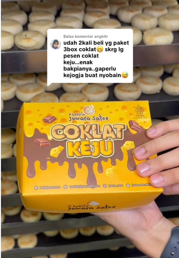 Membalas @angkitr Belanja Bakpia Juwara Satoe lebih mudah tinggal klik keranjang kuning yaaa😍🛍️ #bakpiajuwarasatoe #oleholehjogja #kulinerjogja #jogja24jam #kulinerjogja 