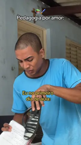 Eu quando dava estágio  . #comédia #trabalho 