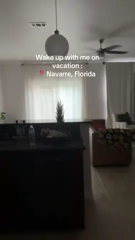 It’s funny how on vacation you become a morning person 😇💓 #vacations #navarrebeach #morningroutine #coffee #xraytech 