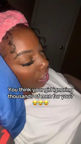 You think your girl ignoring 1000s of her DMs from men for you? #foryoupage #fyp #viral 