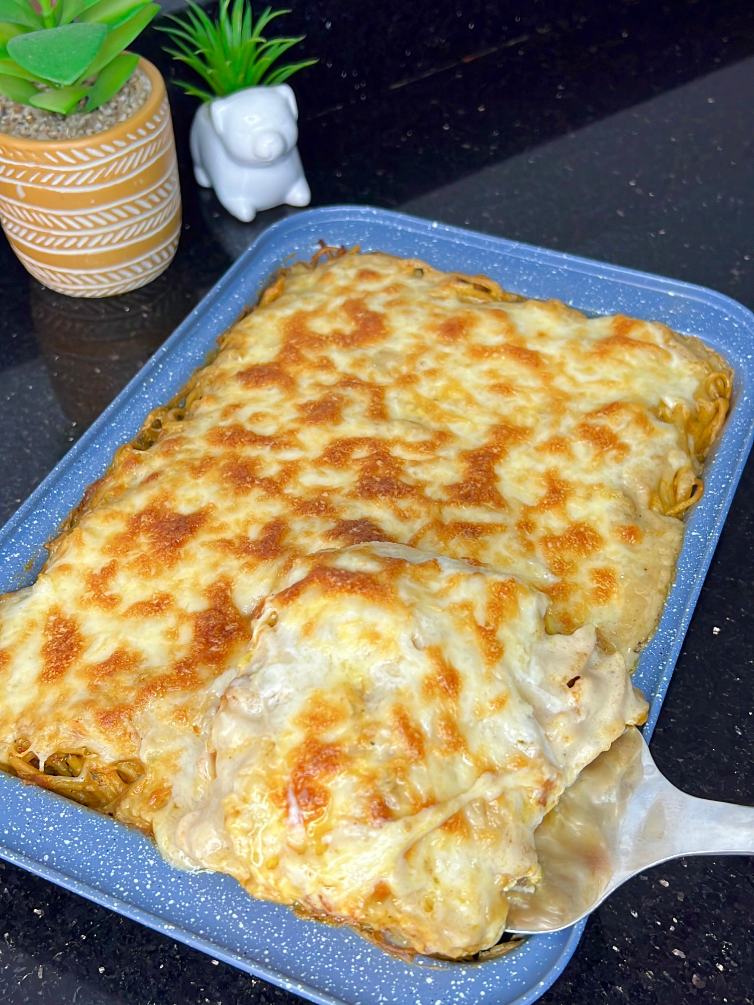 هادي كنسميها غير فكاكت لوحايل 💪 كراتان سباغيتي بالبشاميل بطريقة ساهلة ولذيذة جداً