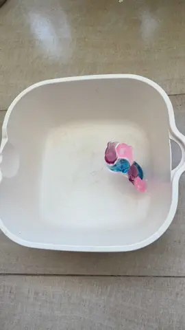 Viên giặt xả muối hồng nhà blue này công nhận giặt sạch và thơm lắm luôn! #viengiatxa #viengiatxablue #bluevietnam #sachsauthomlau #giatxa 