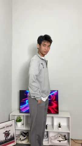 celana yang masuk semua outfit ya celana ini #isla #sweatpants #outfitideas 