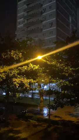 giấc mơ trong em giờ đã khác sẽ miên man bên hạnh phúc mới..