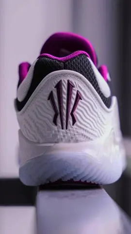 Kai Speed 2 Butterfly Dance 🤍💜 #anta #kaispeed #kyrieirving #kyrie #antakaispeed2 