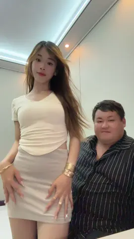 Em chỉ muốn là cục vàng ở trong tim của chàng #rểtrung🇨🇳dâuviệt🇻🇳 #suhuongtiktok 