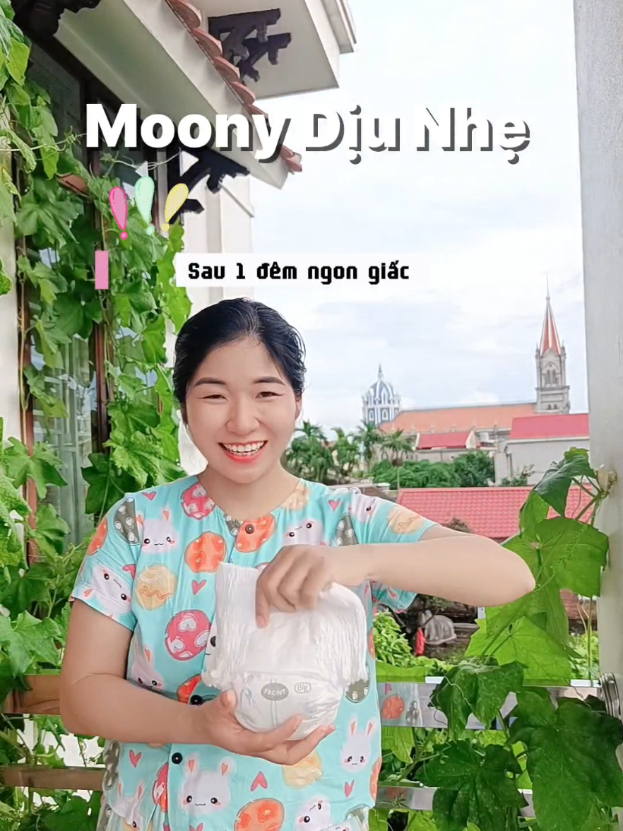 Bỉm Moony dịu nhẹ sau 1 đêm #moonydiunhe #moony #tanhatban #kieuhotmitreview #reviewmevabe 
