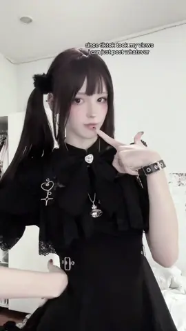 flopping like crazy bro #jiraikei #jirai #地雷系 #地雷系女子 #jfashion 
