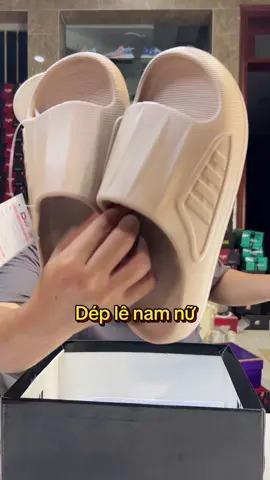 Mua 1 đôi đi 2 năm ko hỏng luôn ạ #manhgiay #deple #depquaingang 