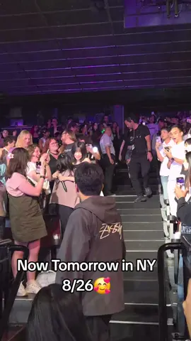 pls ignore my vocals and instead focus on how gorgeous Hayoung is . such a good show oh my god I love them so much 🍀🩷#fromis_9 #nowtomorrow #kpop #fromis_9tok 