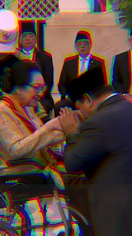 Kepemimpinan yang Menghargai Perempuan Prabowo menegaskan bahwa penghormatan kepada perempuan bukan sekadar kata. Beliau menghadirkan bukti nyata dalam sikap dan kebijakan yang berpihak. Perempuan harus mendapatkan perlindungan dan kesempatan berkembang. Dengan kepemimpinan yang peduli, Indonesia akan semakin kuat. Penghormatan ini menjadi teladan bagi semua generasi. #prabowobersamarakyat #demo #fyp #perempuan #kepemimpinan