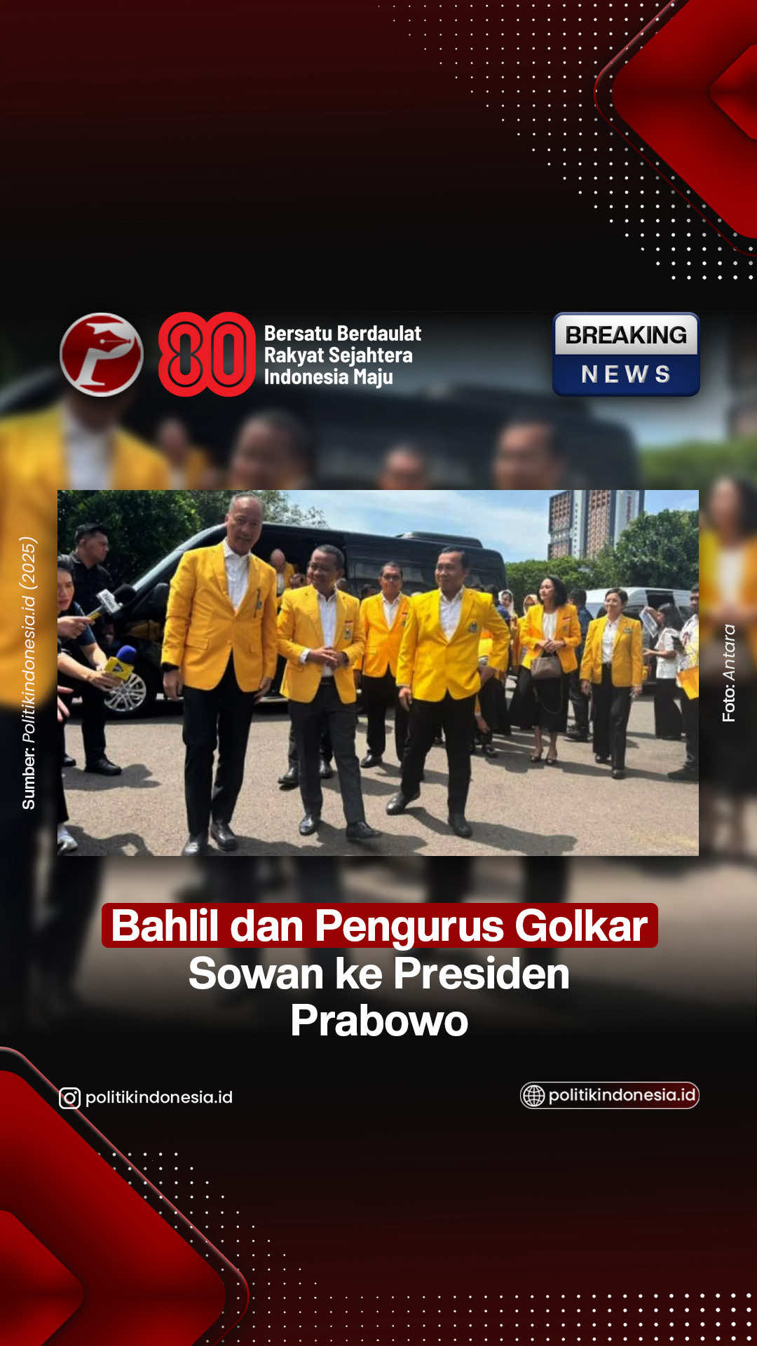 Ketua Umum Partai Golkar Bahlil Lahadalia bersama para pengurus inti dari Dewan Pengurus Partai menyambangi Istana Kepresidenan Jakarta, Rabu (27/8/2025). Bahlil dan para petinggi Partai Golkar datang untuk melakukan silaturahmi dengan Presiden RI Prabowo Subianto. Bahlil beserta rombongan yang mengenakan jas kuning tiba bersama di halaman Istana sekitar pukul 12.45 WIB dengan menggunakan Mercedes Benz Sprinter. Setidaknya ada empat mobil yang tiba dan membawa para pengurus partai berlambang pohon beringin tersebut. “Hari ini kami dari pengurus DPP Partai Golkar melakukan silaturahmi dengan Bapak Presiden ya,” kata Bahlil saat memberikan keterangan kepada media di Istana Kepresidenan Jakarta, Rabu. Baca berita selengkapnya di https://www.politikindonesia.id/mau-silatruhami-dengan-presiden-bahlil-dan-pengurus-inti-partai-golkar-sambangi-istana
