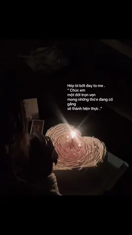 Chúc bản thân tuổi mới khóc là vì quá nhiều tiền. Không biết sài sao cho hết Chúc bản thân không chỉ ngày sinh nhật vui vẻ  mà ngày nào cũng vui vẻ . Những ước mơ đang cố gắng từng ngày , mong tôi đừng bỏ cuộc , mong tôi đừng chùn chân . #sinhnhat #codonmotminhtoi #fyp #xuhuong 