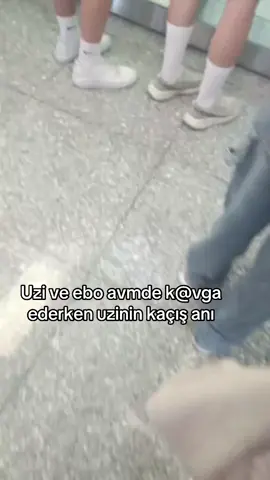 İnstagram @barisreusa story bakın #uzi #ebo 