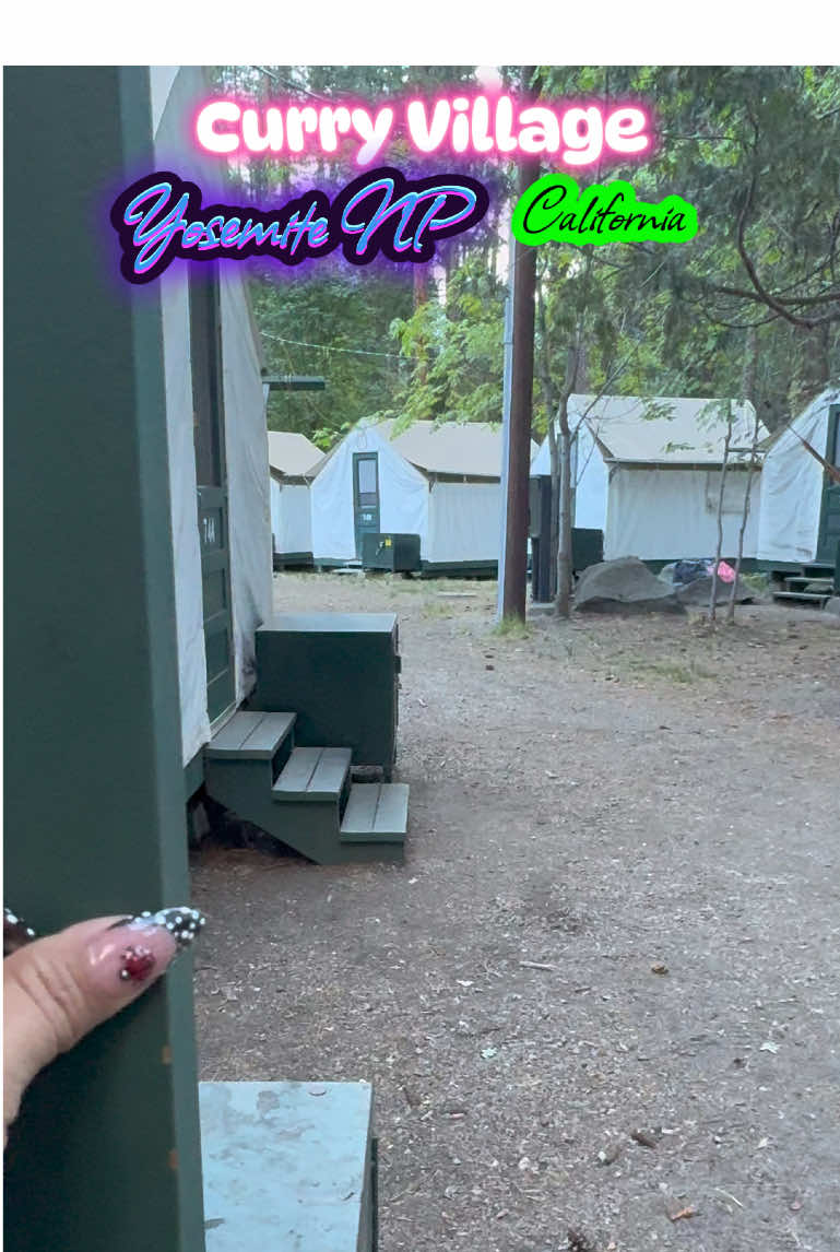 Curry Village. Tents & Cabins.  Tour Day in Yosemite Valley. Yosemite National Park, California.   #viajando_ala_naturaleza #travel #curryvillage #tours #tents 